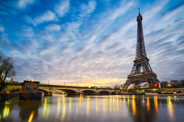 eiffel-tower-dinner-and-seine-river-cruise-in-paris-459739